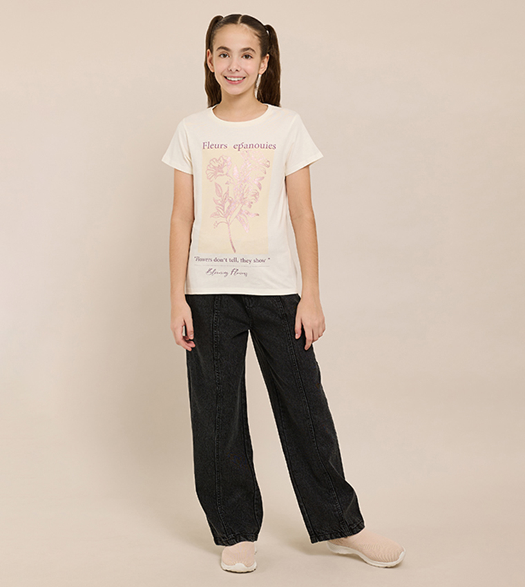 Graphic Print T-Shirt with Crew Neck and Short Sleeves