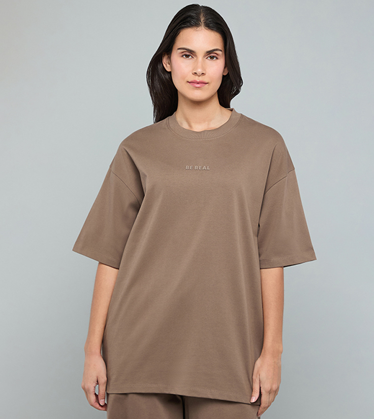 Print Detail Oversized T-Shirt with Crew Neck and Short Sleeves