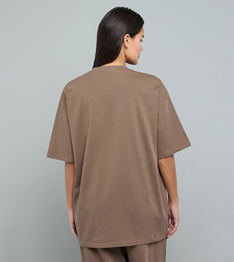 Print Detail Oversized T-Shirt with Crew Neck and Short Sleeves