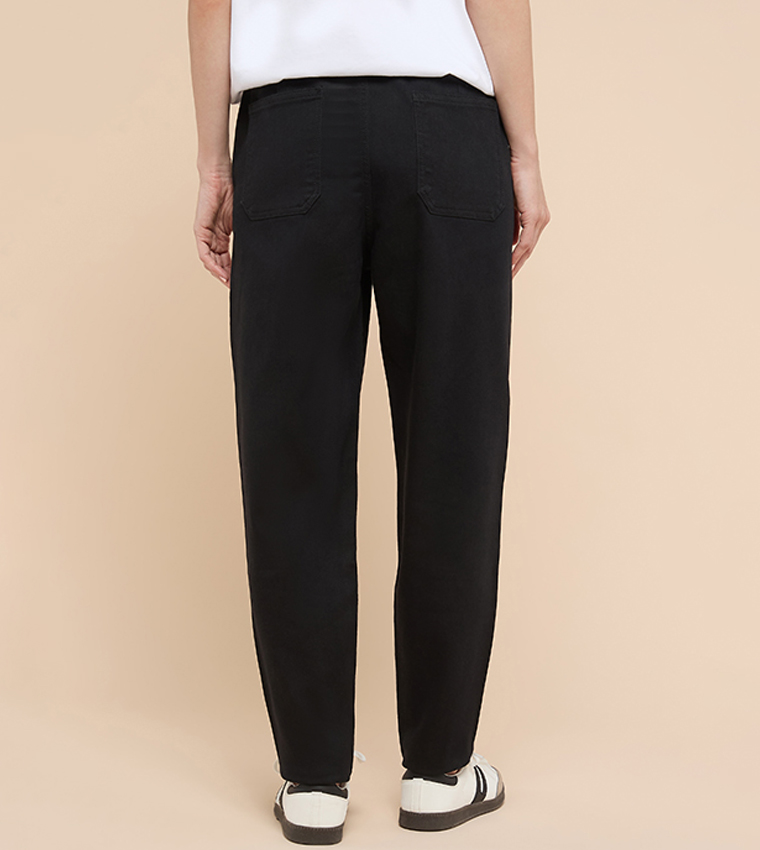 Solid Mom Fit Jeans with Button Closure