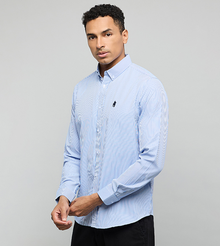 قميص مخطط كم طويل بقبة بأزرار