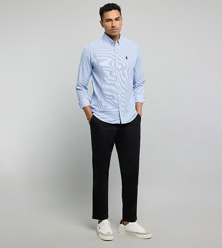 قميص مخطط كم طويل بقبة بأزرار