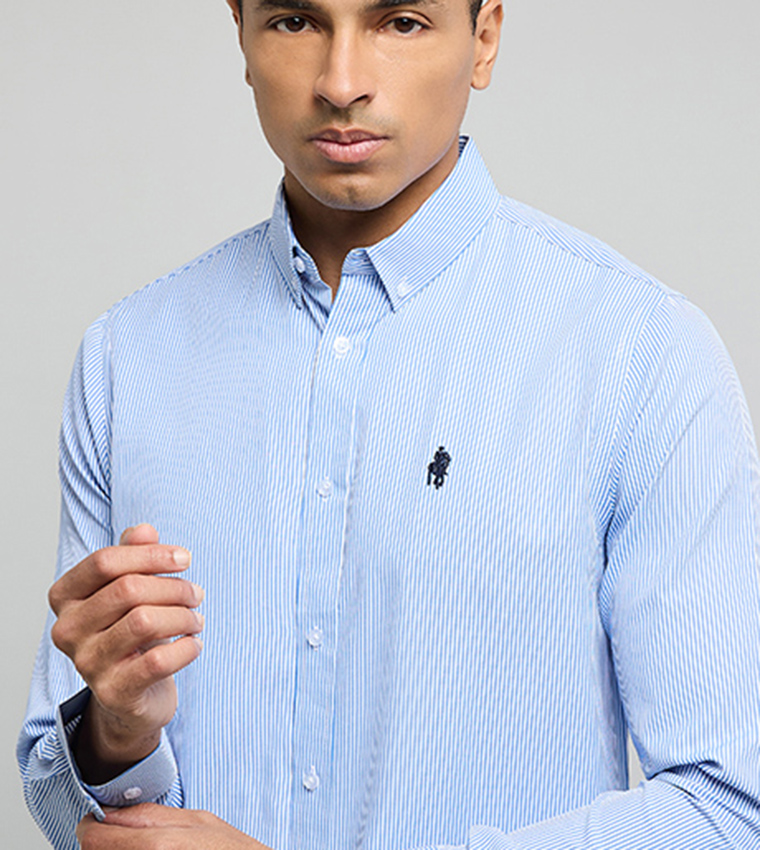 قميص مخطط كم طويل بقبة بأزرار