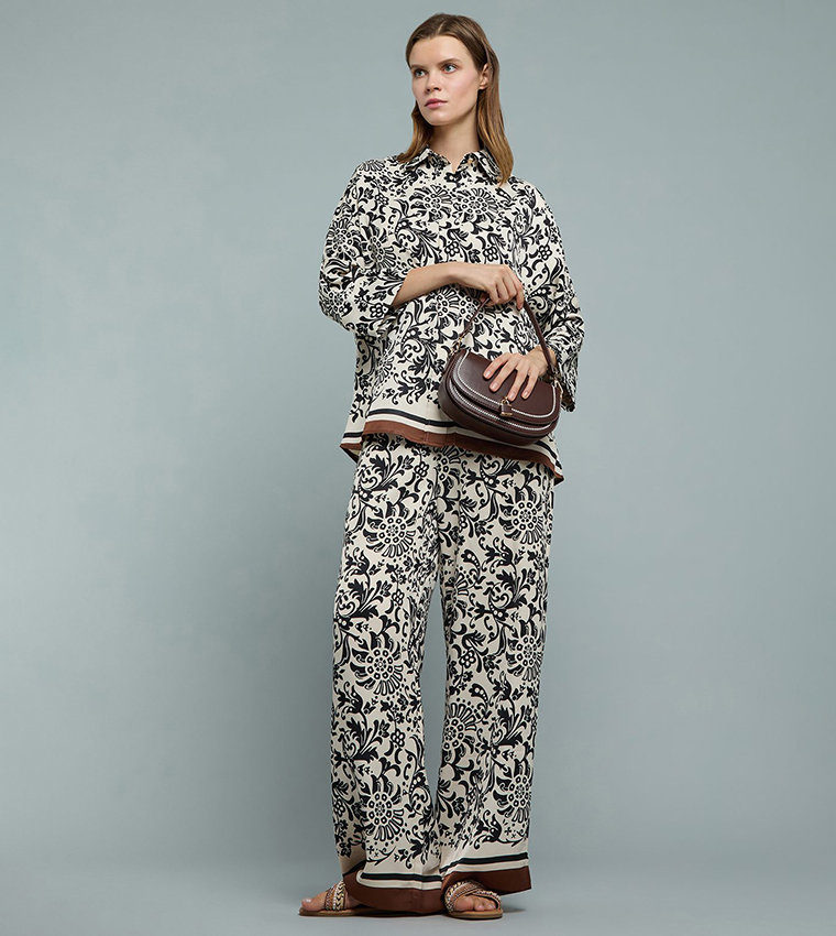 Patterned Shirt with Classic Collar and 3/4 Sleeves