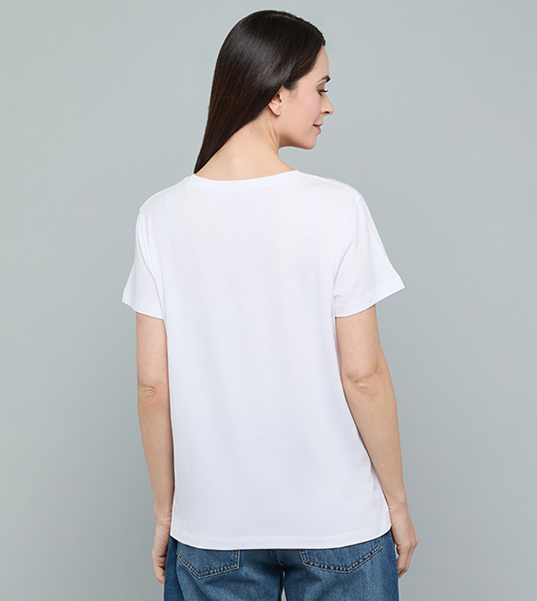 تيشيرت كم قصير بقبة مستديرة  بطبعة  