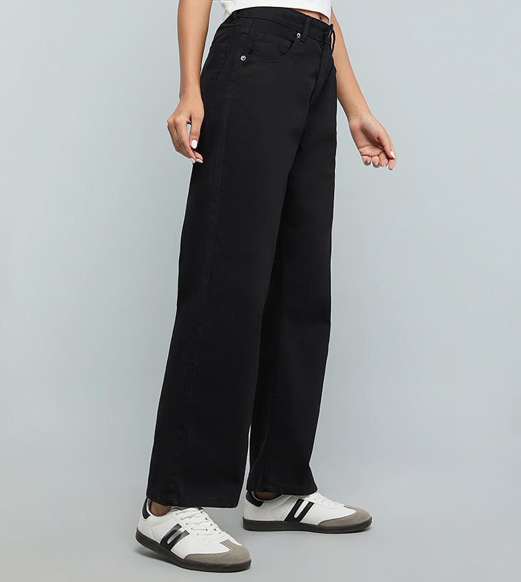 Solid Wide Leg Jeans with Button Closure