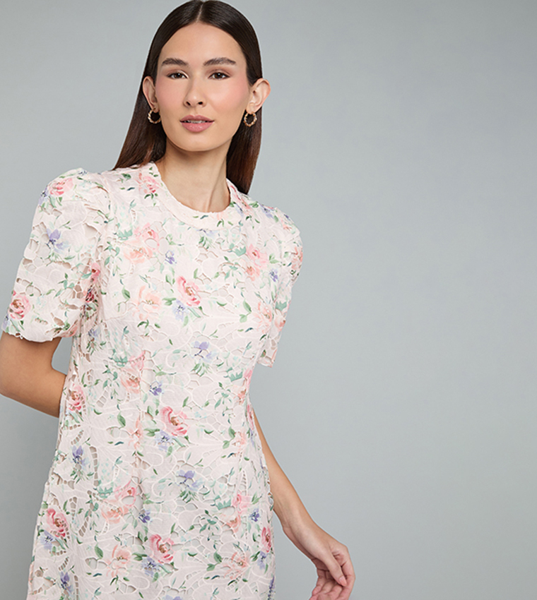 Lace Dress with Crew Neck and Short Sleeves