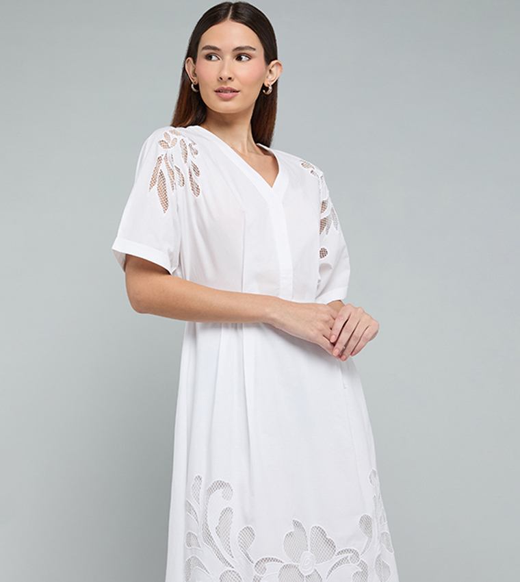 Openwork Midi Dress with V-Neck and Short Sleeves