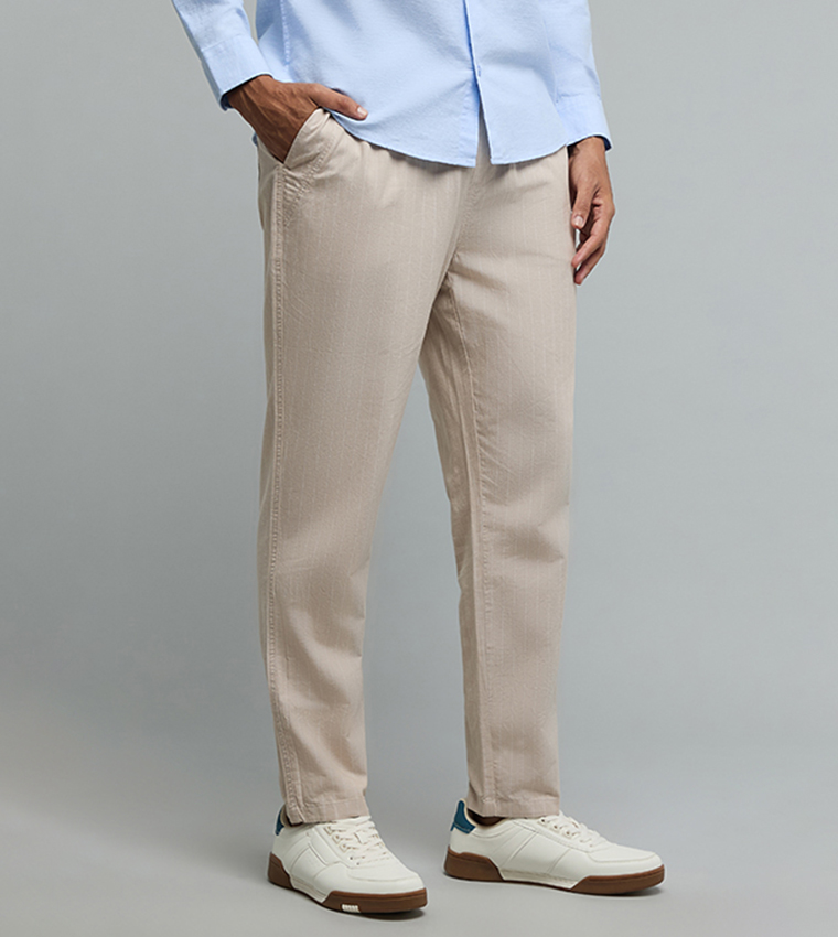 Solid Tapered Fit Pants with Drawstring Waist