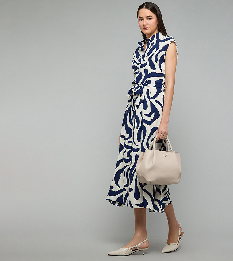 Textured Handheld Bag