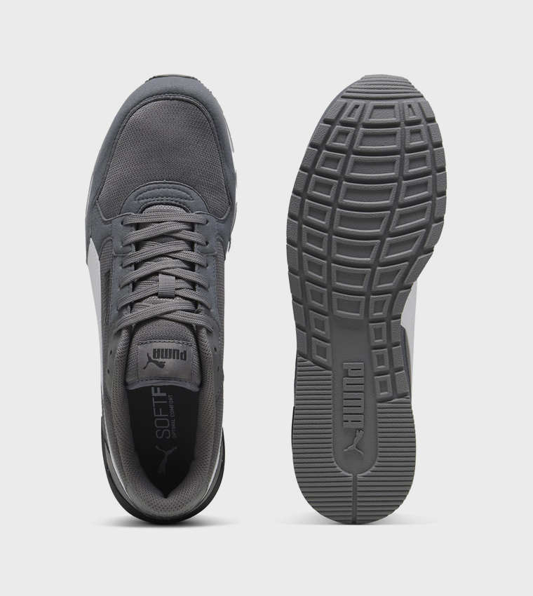 ST Runner V4 Logo Detail Sneakers