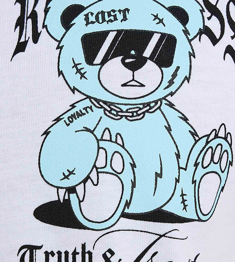 تيشيرت بياقة مستديرة وأكمام قصيرة وطبعة 