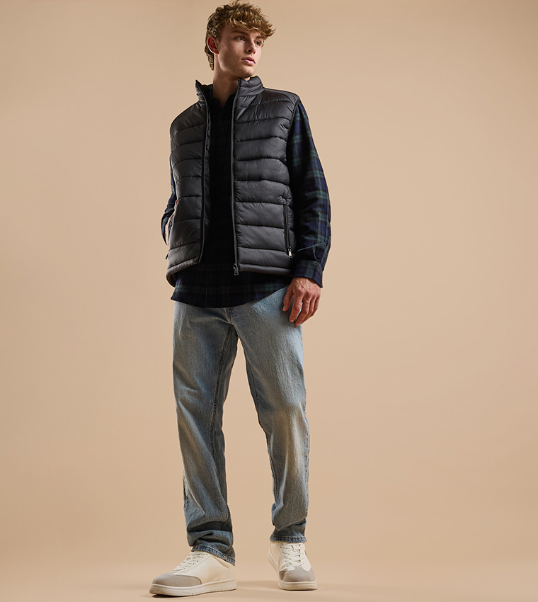 Quilted Puffer Gilet with Zipper Closure