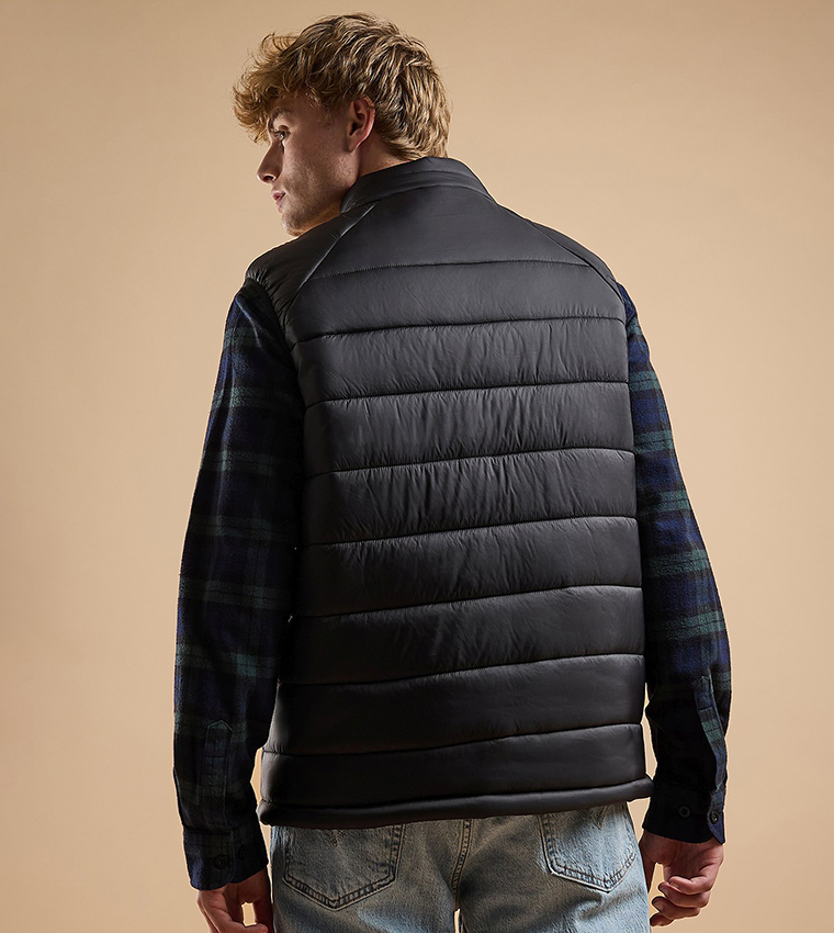 Quilted Puffer Gilet with Zipper Closure