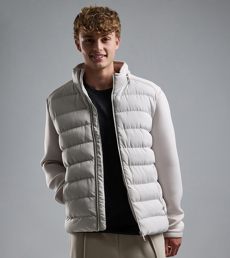 Quilted Puffer Jacket with Zipper Closure