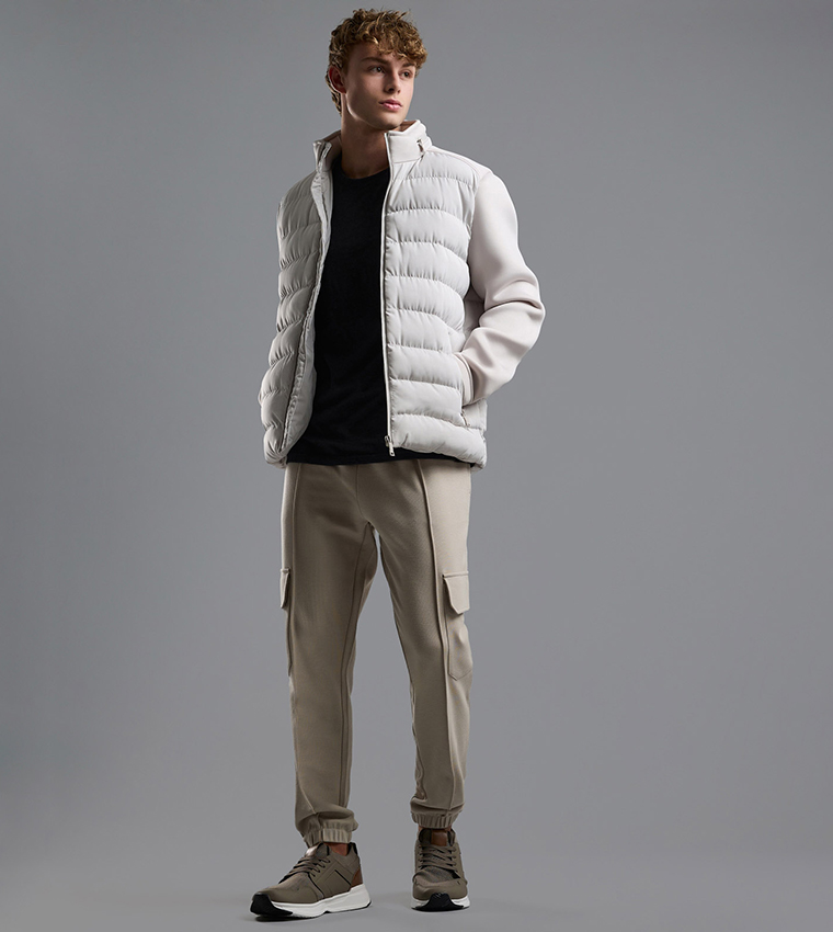 Quilted Puffer Jacket with Zipper Closure