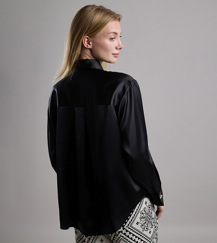 Solid Shirt with Classic Collar and Long Sleeves