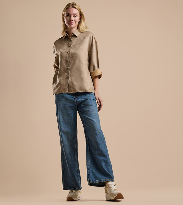 Solid Shirt with Classic Collar and Long Sleeves