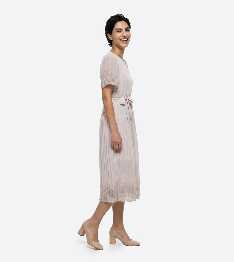 Belted Short Sleeves Pleated Midi Dress