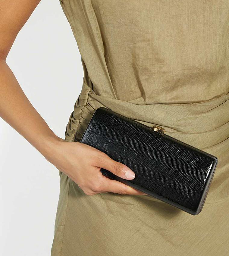 BELINDA Textured Clutch
