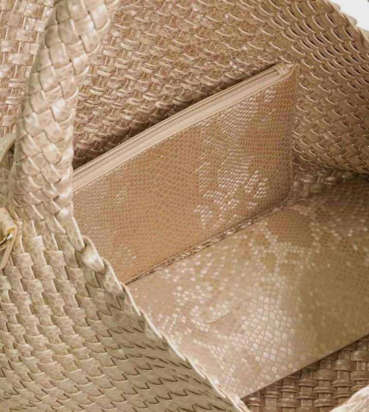 DELIBERATE L Basket Weave Shoulder Bag