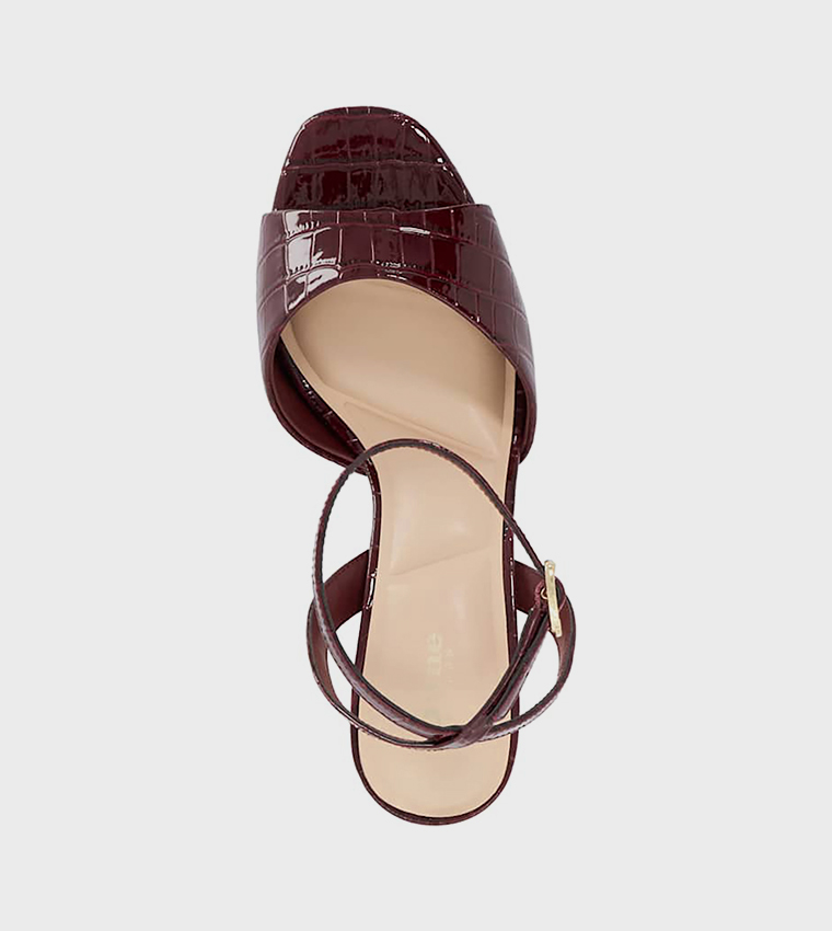 صندل ماورا بكعب مربع