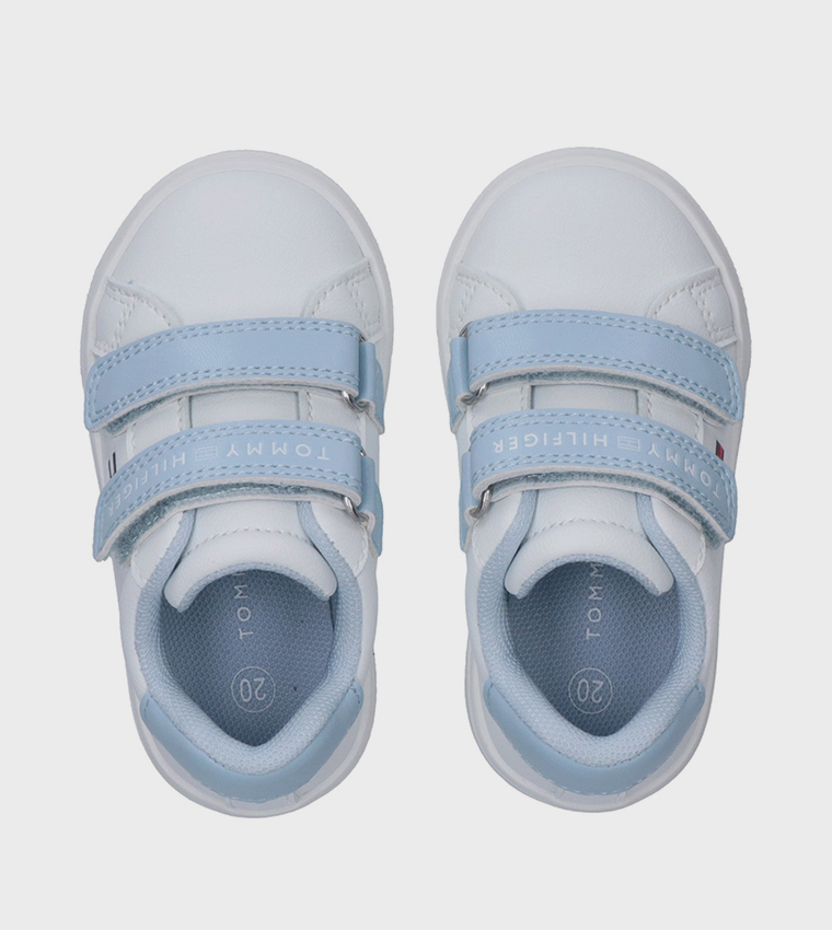 سنيكرز بحزام فليكرو 