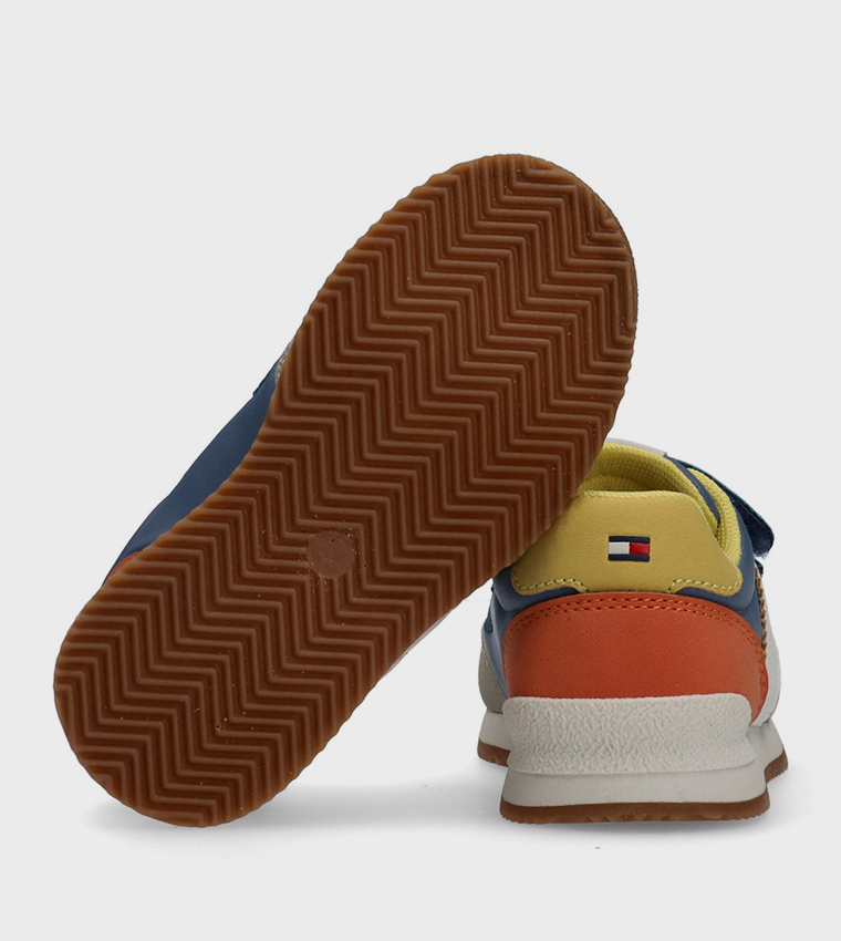 سنيكرز لونين بحزام فليكرو