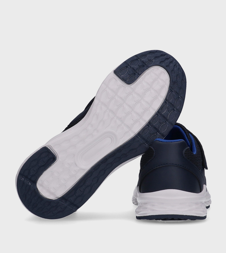 سنيكرز جري شبكي بحزام فليكرو 