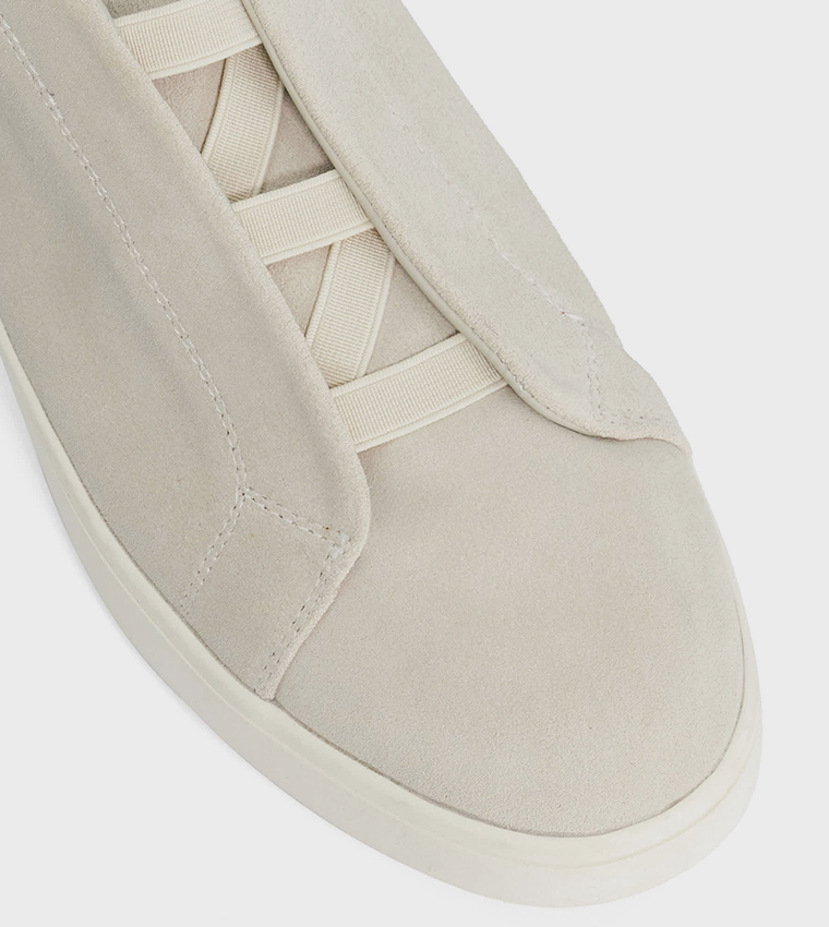 TROYS Slip-On Casual Shoes