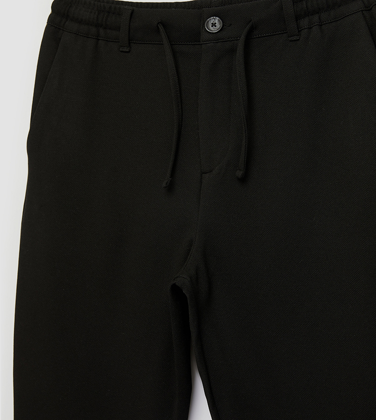 Solid Drawstring Waist Tapered Fit Joggers