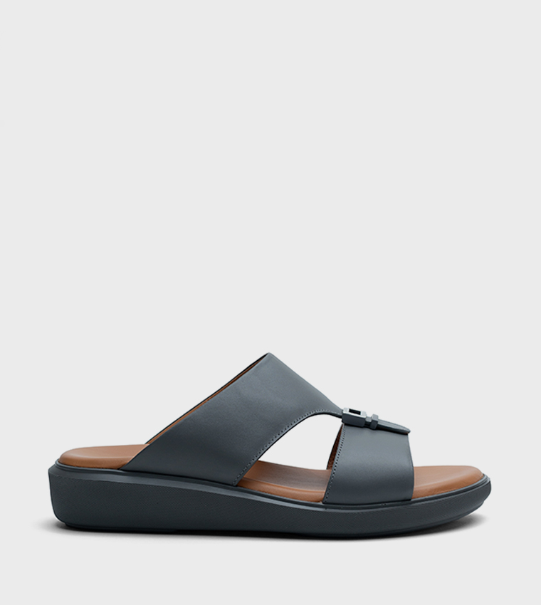 HANDRIX Metal Detail Arabic Sandals