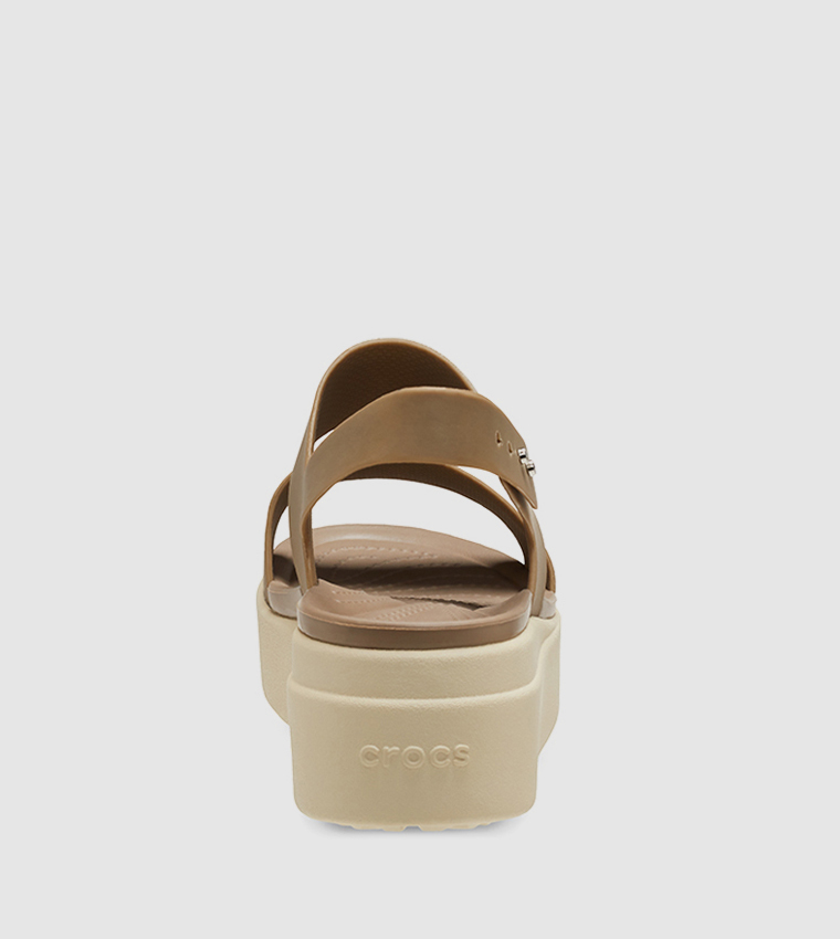 كروكس  صنادل كعب سميك - بني  Wedge Sandals