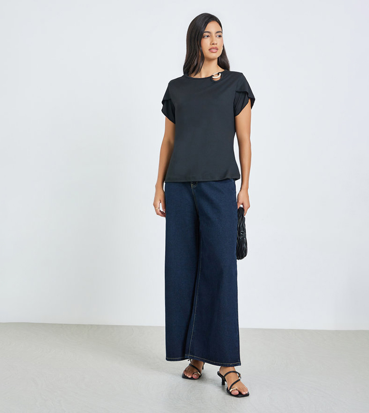 O-Ring Detail Crew Neck Top