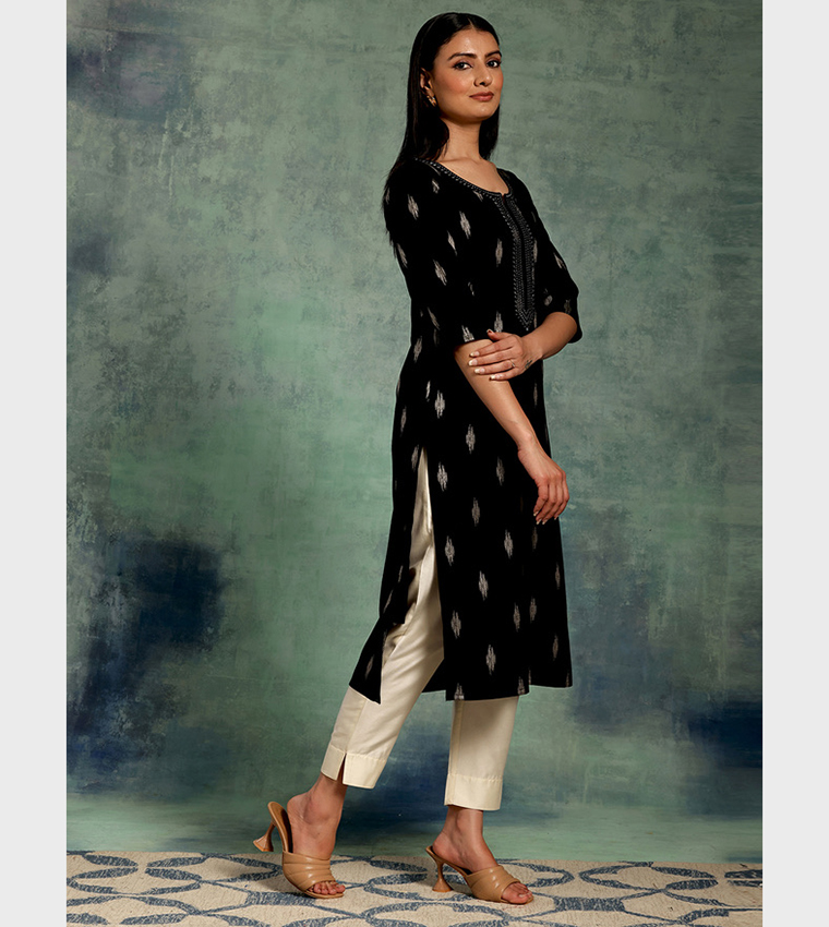 Embroidered Viscose Straight Kurta