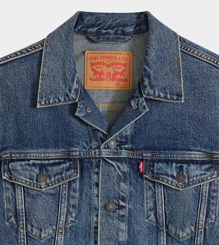 Long Sleeves Trucker Denim Jacket