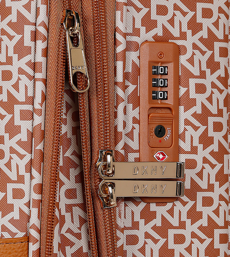 SIGNATURE STRIP Spinner Suitcase with TSA Lock