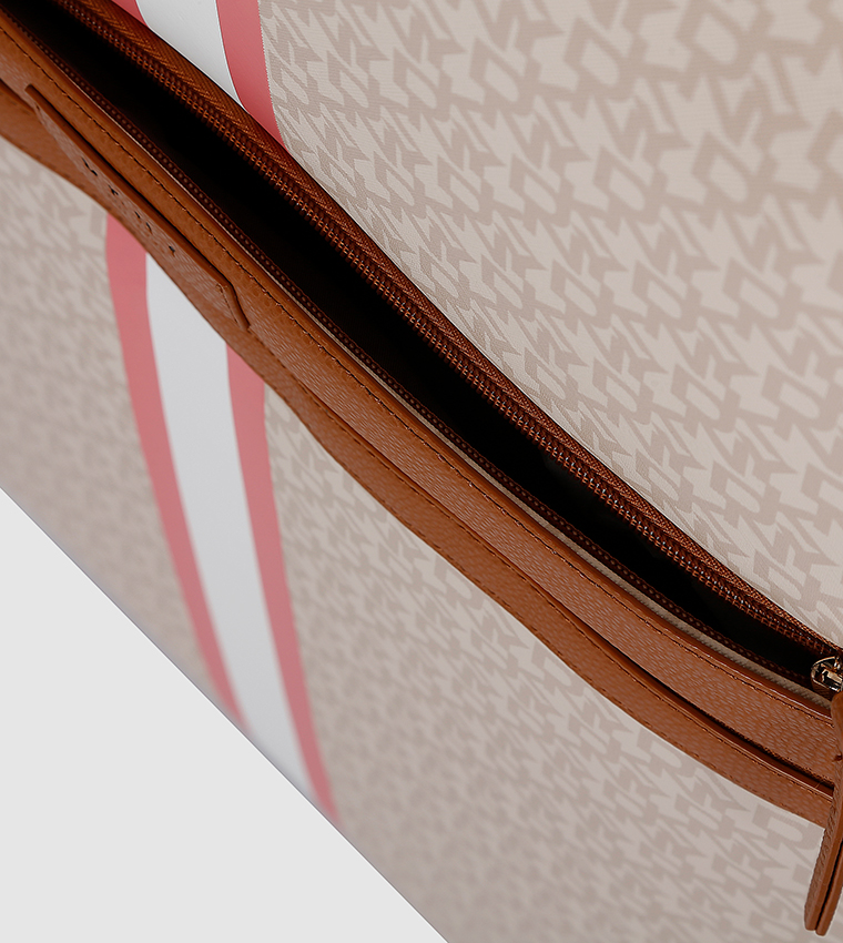 SIGNATURE STRIP Spinner Suitcase with TSA Lock