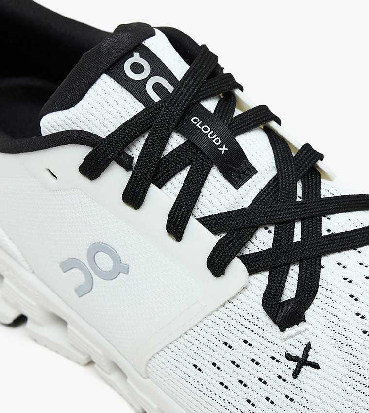 Cloud X 4 Textured Running Shoes