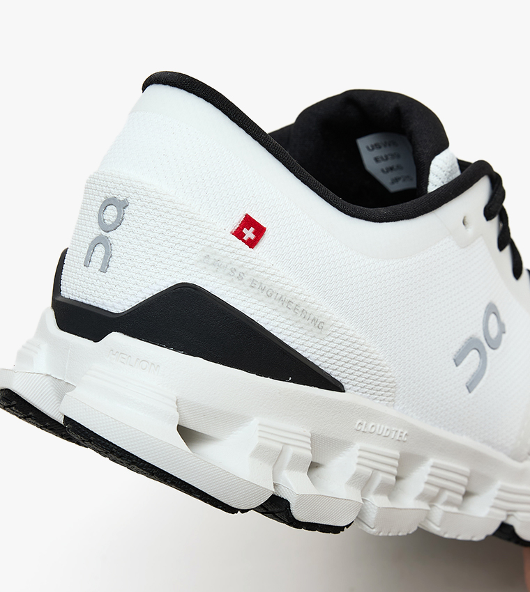 Cloud X 4 Textured Running Shoes