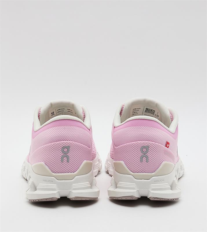 ON  Running Shoes - Pink Running Shoes