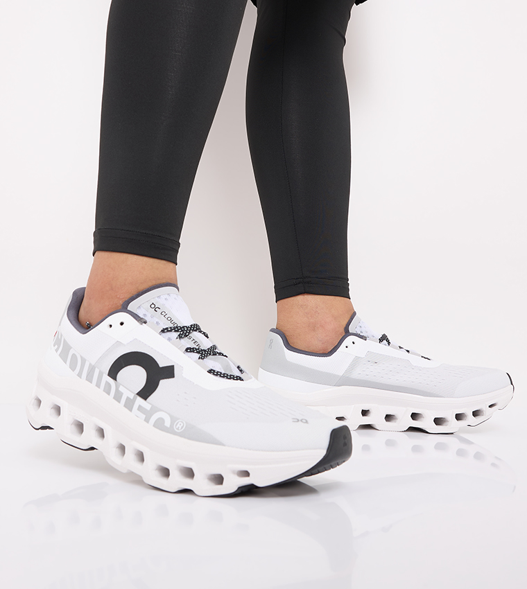 كلاودمونيستر