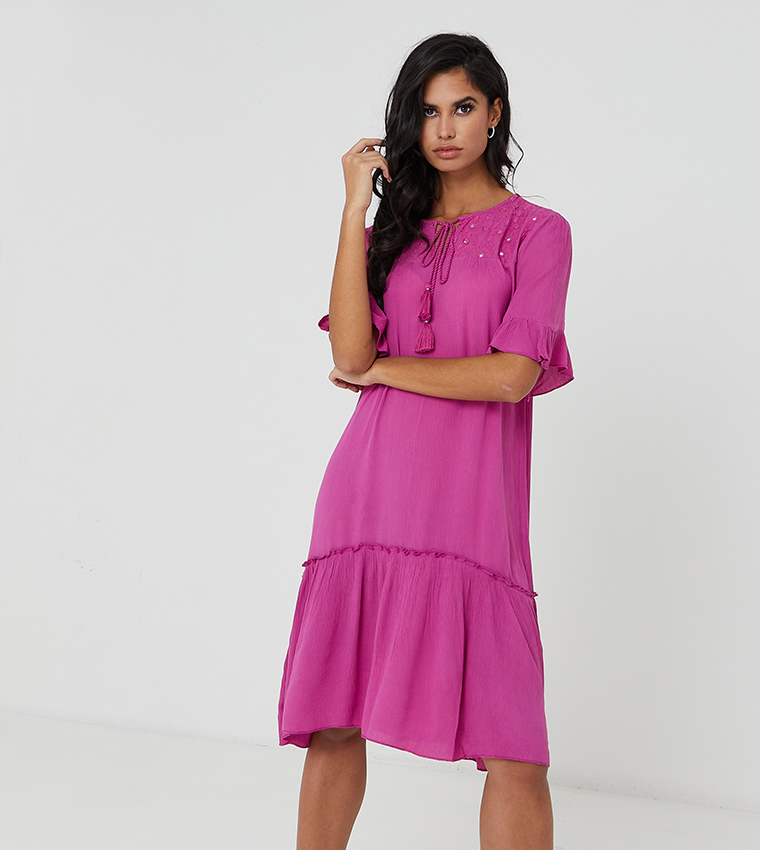 black dress red accent Black Textured Knit Shift Dress with Puff Sleeves & Red-Trim Accents –  Petunias of Naples main image 1