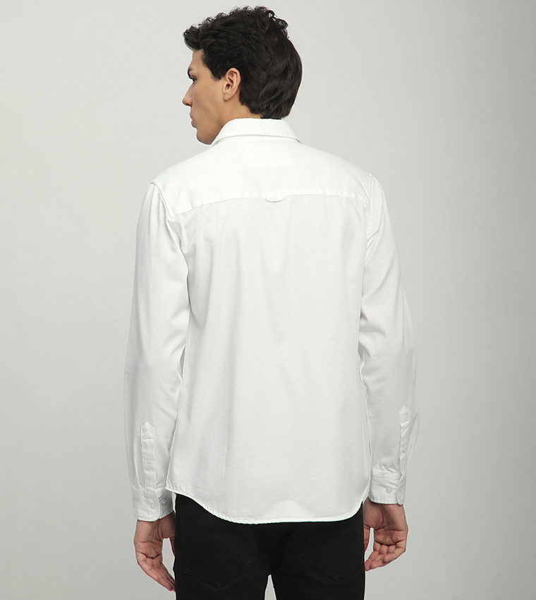 قميص رجالي بأكمام طويلة