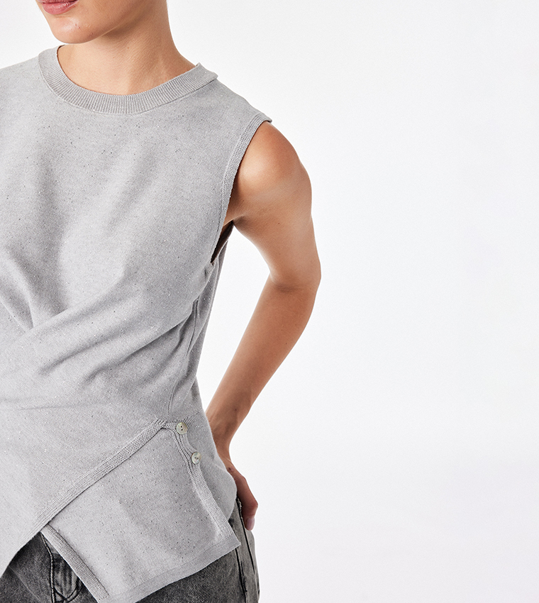 Solid Asymmetric Crew Neck Sleeveless Top