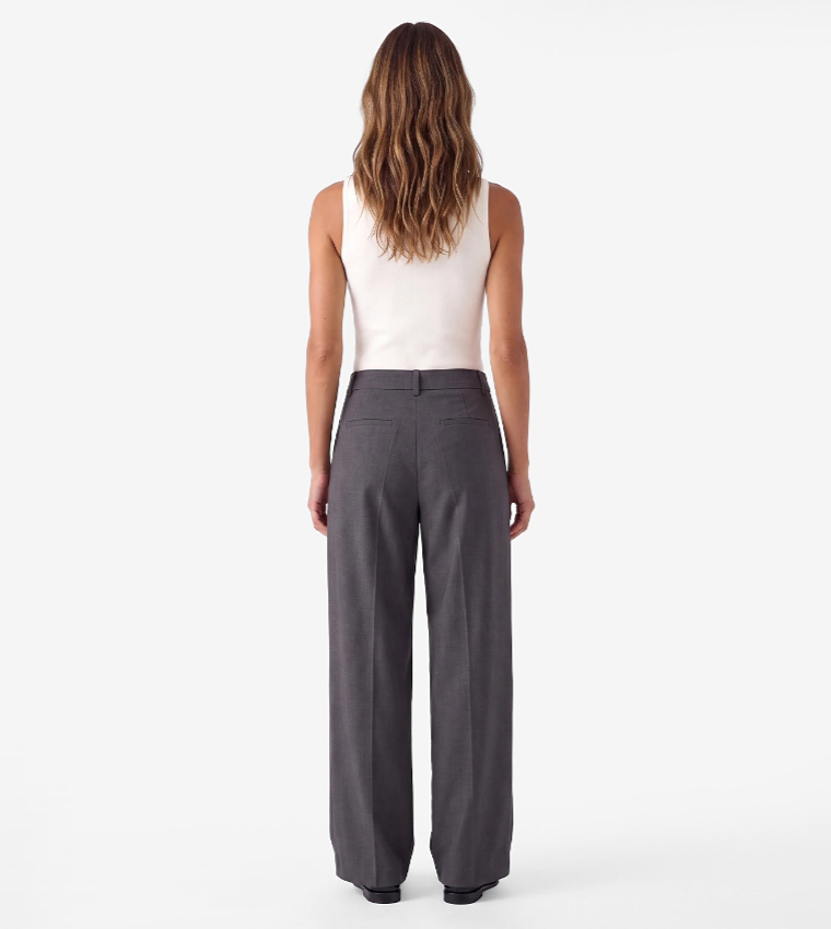 Solid Mock Neck Sleeveless Top