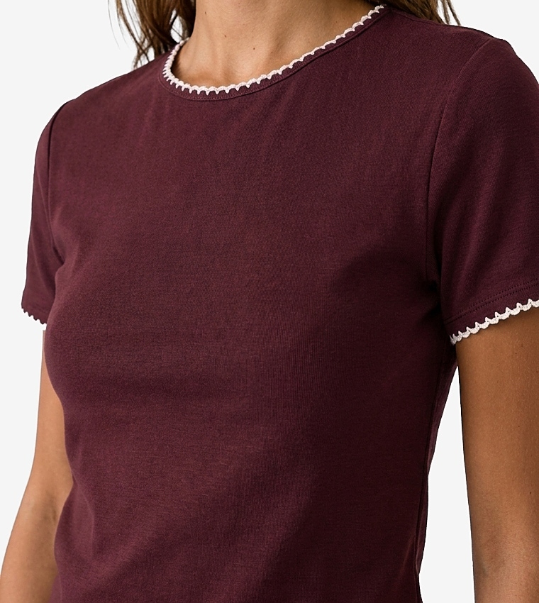 Solid Crew Neck Slim Fit T-Shirt