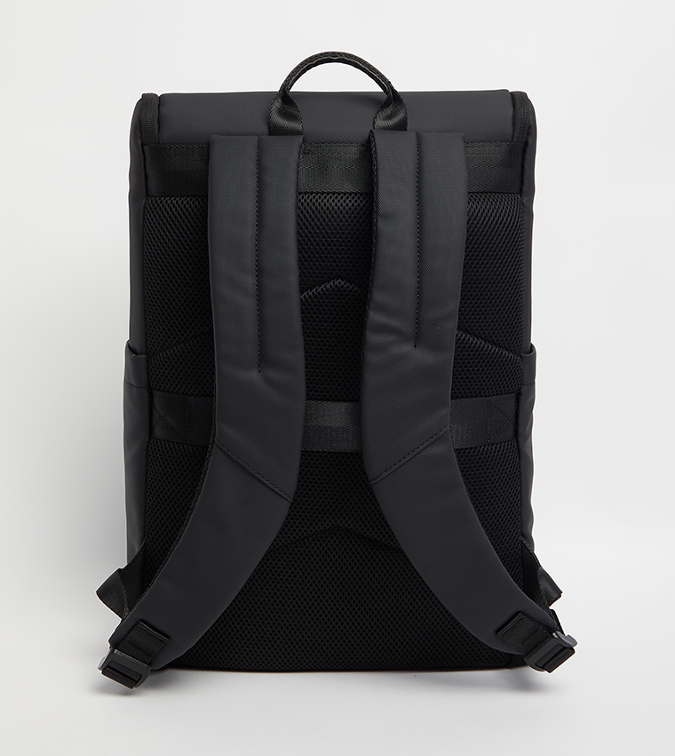 حقيبة ظهر بسحاب وشعار العلامة التجارية