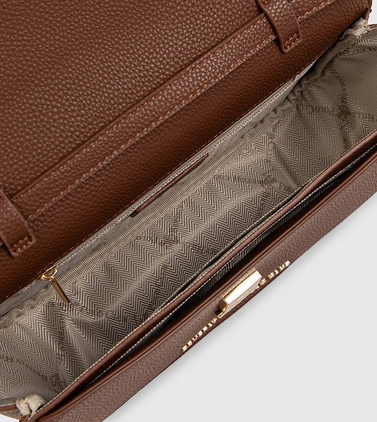 شنطة كروس بودي فلاب بشعار 