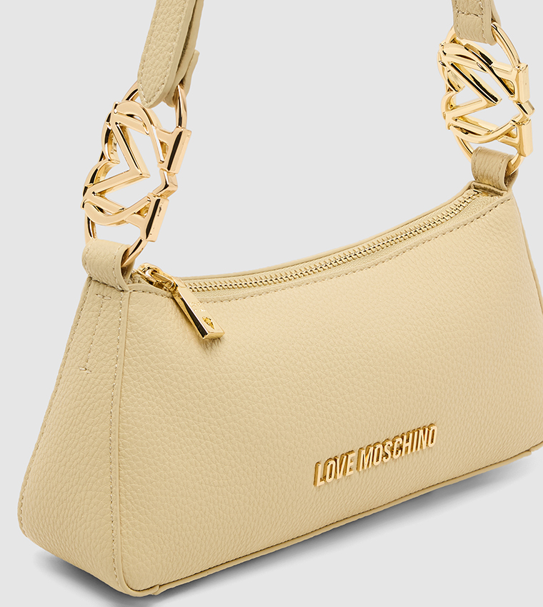 شنطة كتف بشعار